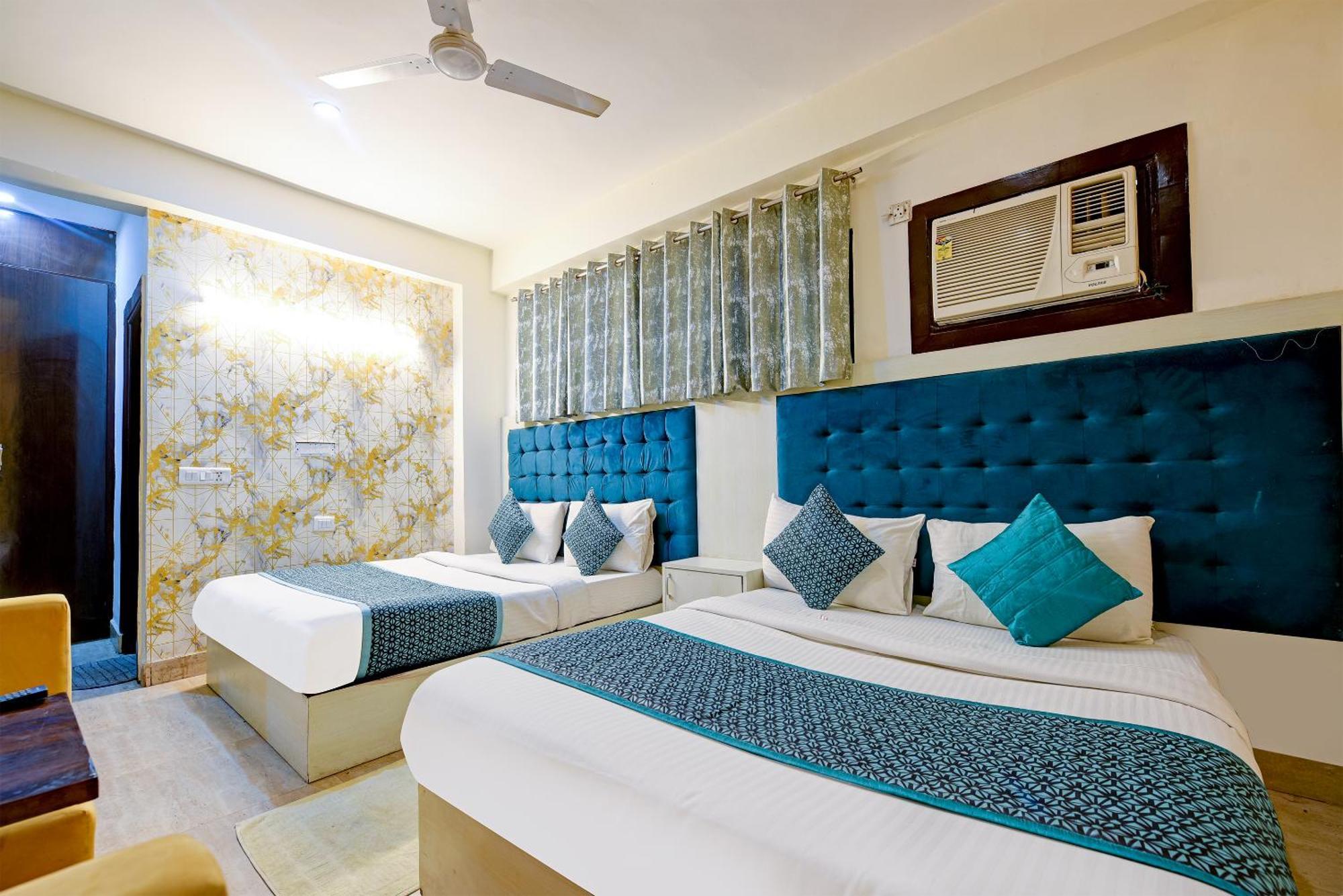 Classic Plaza At Delhi Airport Bed & Breakfast